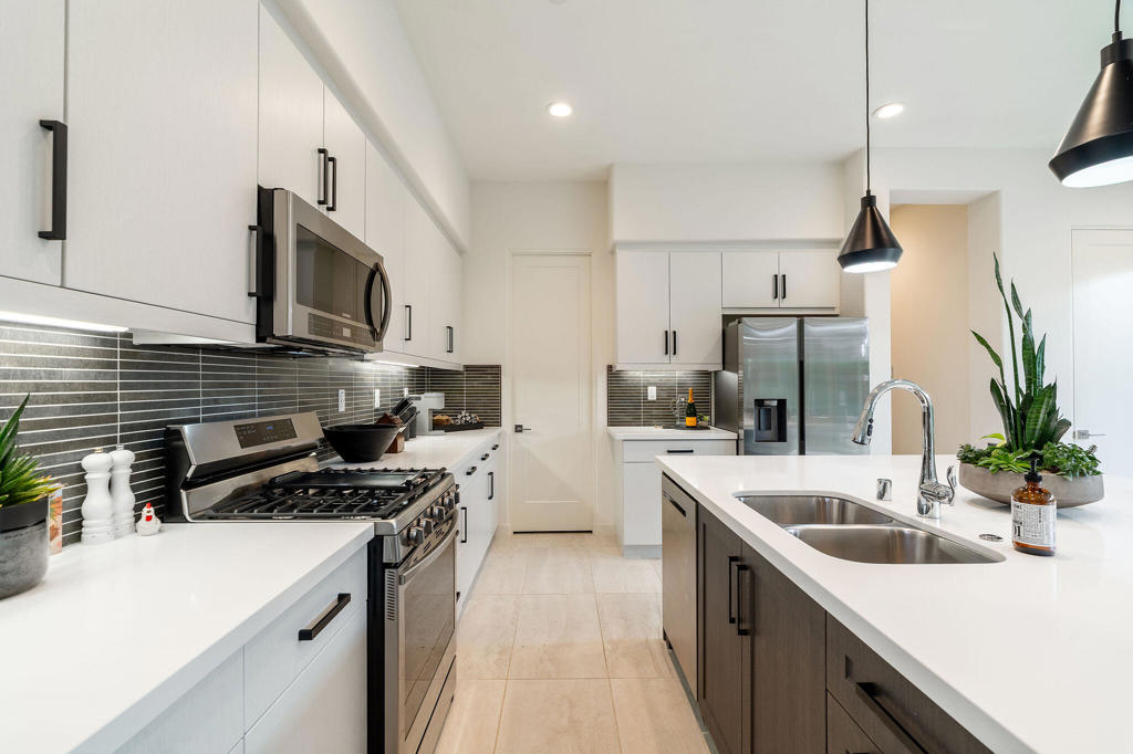 MLS #219136395DA image #13