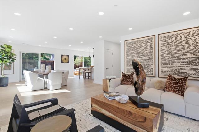 655 Washington Street, Los Altos CA: https://media.crmls.org/mediaz/84a9dc84-1811-47ec-bedb-1d7502ba4047.jpg