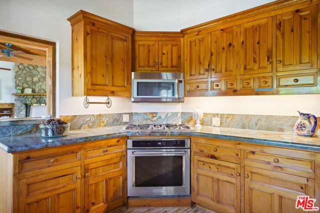 Drew Fenton | 33269 Mulholland Highway Malibu CA | MLS: 7212600 Drew Fenton | 33269 Mulholland Highway Malibu CA | MLS: 7212600