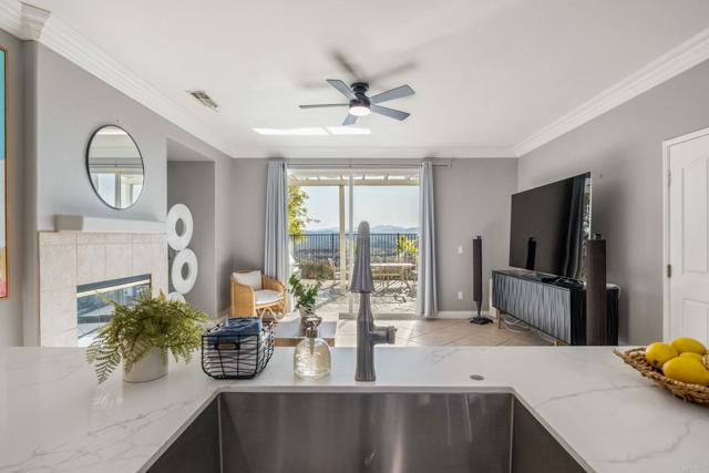 Detail Gallery Image 13 of 35 For 11393 Vista Elevada, San Diego,  CA 92131 - 3 Beds | 2/1 Baths