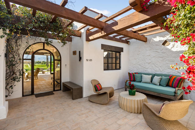 Image 5 of 36 For 52123 Dunlevie Court