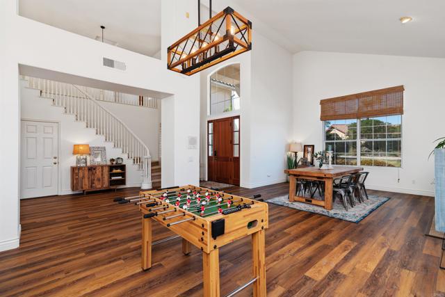 2034 Ridgecrest Place, Escondido CA: https://media.crmls.org/mediaz/84ad2f47-714e-4d58-af4d-45569edf5c55.jpg