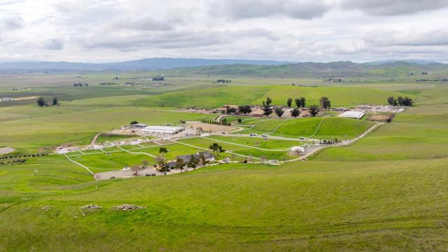 6033 Dagnino Road, Livermore CA: https://media.crmls.org/mediaz/84ae3df4-6d6a-4693-a204-47c24f24fca3.jpg