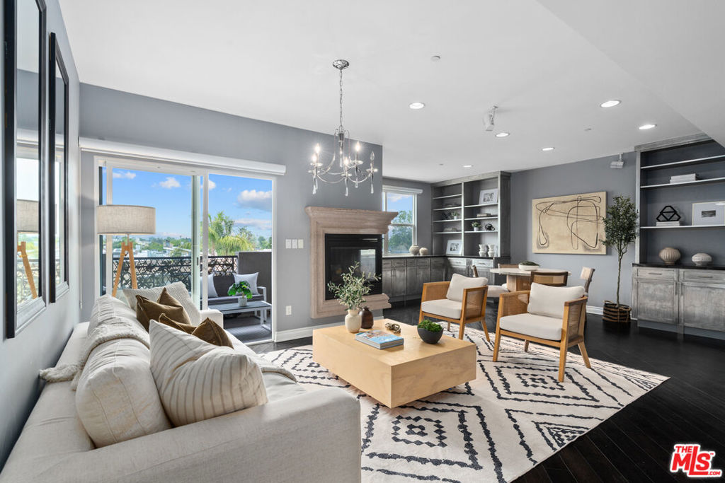 4424 Whitsett Avenue #309