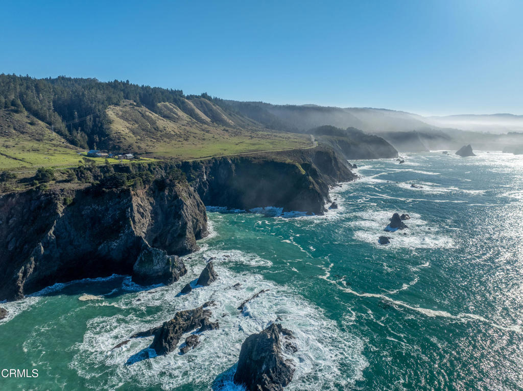 https://media.crmls.org/mediaz/84af4ed7-9a69-440c-87bc-6d1ae9dd6d05.jpg?preset=X-Large