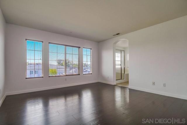 2305 Wisteria Way, National City CA: https://media.crmls.org/mediaz/84af9769-f757-4206-ae91-16cc49def5bd.jpg