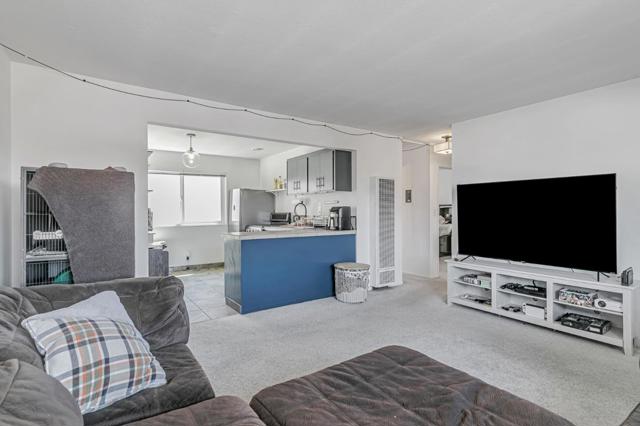 5080 Garnet Street, Capitola CA: https://media.crmls.org/mediaz/84b03ba3-05c5-4db6-9ec9-66f070c1d77a.jpg