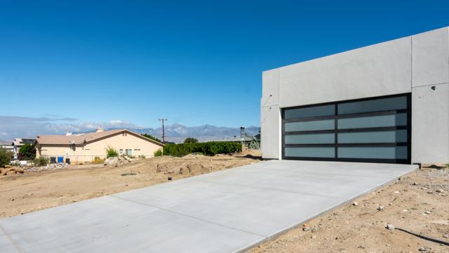 Image 4 of 34 For 67670 Buckboard Lane Lane