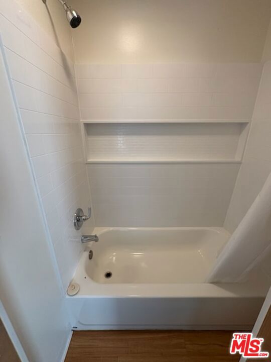 26 Hfu Circle,  CA: https://media.crmls.org/mediaz/84b0f34c-583a-4957-b57f-d0afbef0abae.jpg