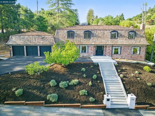 3938 Los Arabis Dr, Lafayette CA: https://media.crmls.org/mediaz/84b15c2a-6d54-4783-9261-ec27b885f7ec.jpg