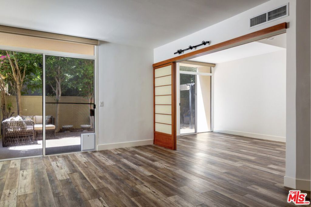 600 W 9th Street #115