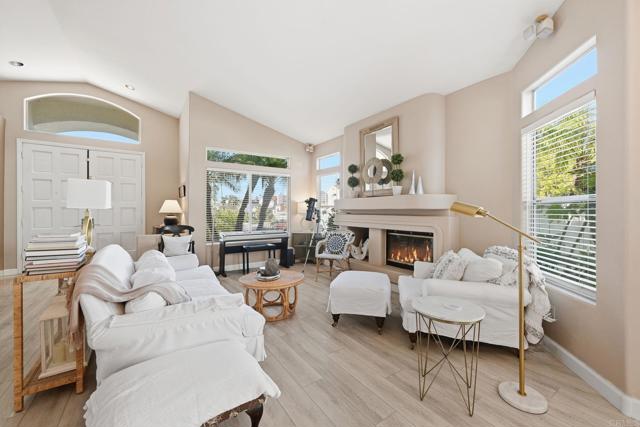 Image 4 of 35 For 3602 Tulare Court