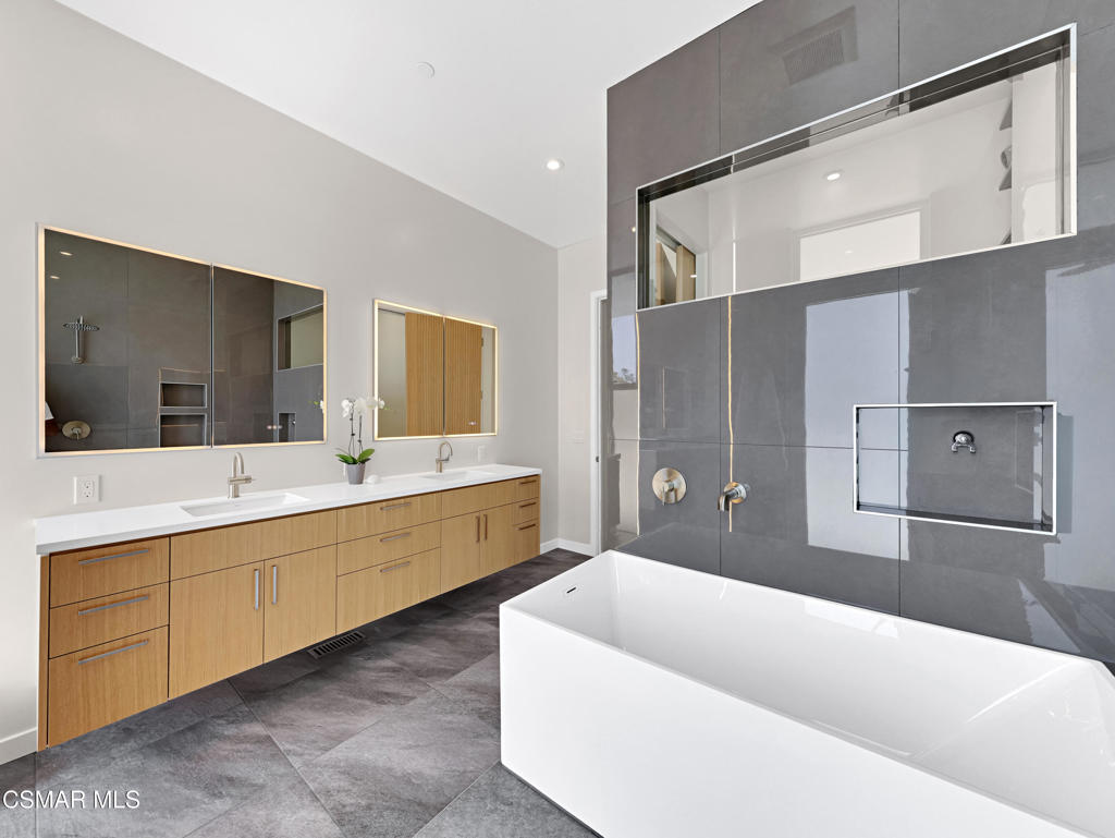 MLS #226003212 image #30