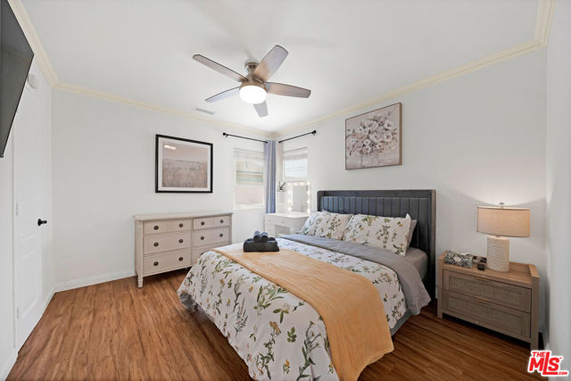 Image 6 of 45 For 15213 Daphne Avenue