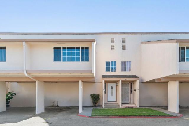 912 Acosta Plaza, Salinas CA: https://media.crmls.org/mediaz/84b3772f-b4a5-4c54-87c0-213d5173d2e4.jpg