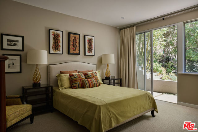 Drew Fenton | 840 N Kenter Avenue Los Angeles CA | MLS: 7409312