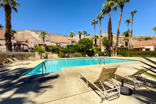 222 Canyon Circle N #5, Palm Springs, CA 92264
