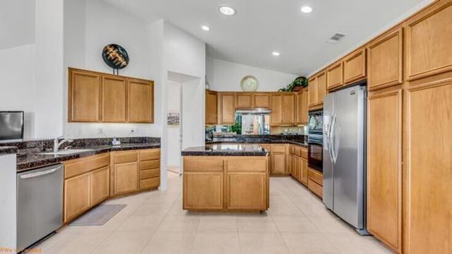 67665 S Natoma Drive, Cathedral City CA: https://media.crmls.org/mediaz/84b620e4-6190-4492-bb28-4df172044b7a.jpg