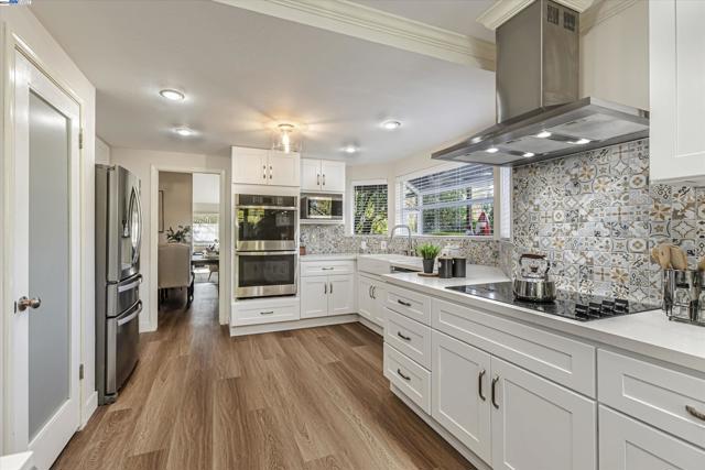 Image 11 of 31 For 3512 Whitehaven Dr