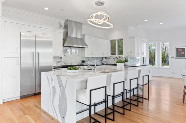 2496 Butternut Drive, Hillsborough CA: https://media.crmls.org/mediaz/84b7be57-9b2e-4900-81bc-a4db025195f3.jpg