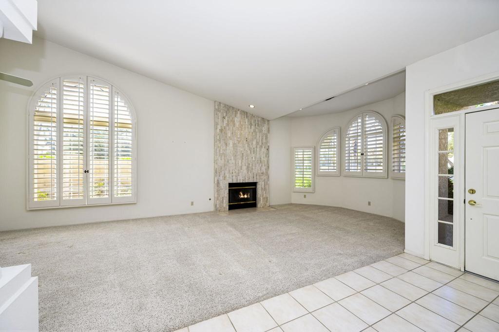 MLS #219136294DA image #3