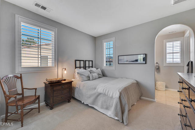20752 Veneto Way, Porter Ranch CA: https://media.crmls.org/mediaz/84b90ce0-345c-47c2-89a2-9d4f0a29a9b4.jpg