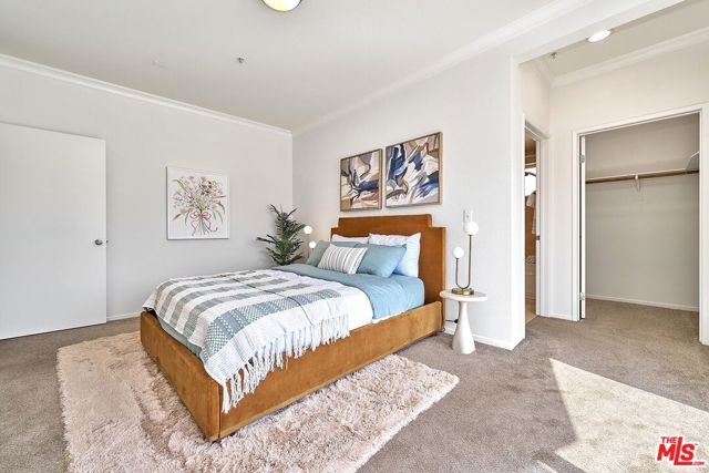 906 S Serrano Avenue, Los Angeles CA: https://media.crmls.org/mediaz/84b9c882-82e8-4437-bd1a-27f7446bb2a8.jpg