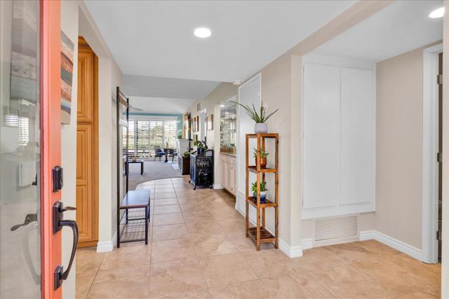 43 Sunrise Drive, Rancho Mirage CA: https://media.crmls.org/mediaz/84baa7f4-4d96-4463-a58c-4493197496d8.jpg