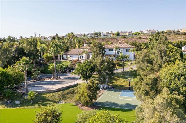 Detail Gallery Image 50 of 58 For 3805 Dusty Trail, Encinitas,  CA 92024 - 6 Beds | 4/1 Baths