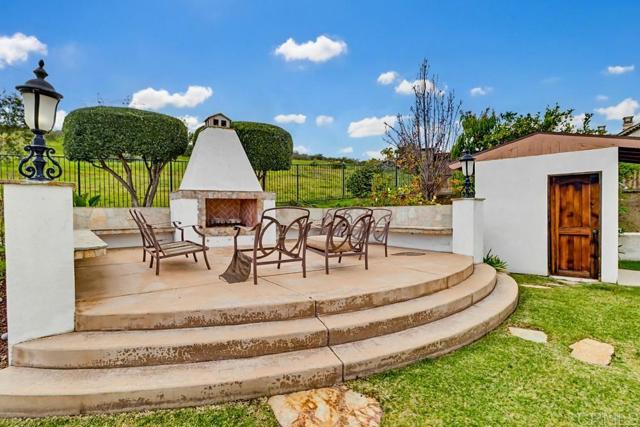 Detail Gallery Image 13 of 32 For 2932 Ranch Gate Rd, Chula Vista,  CA 91914 - 5 Beds | 5 Baths