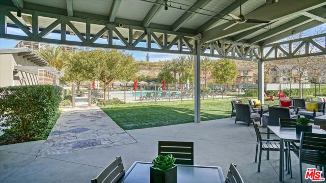 27336 Ellery Place, Santa Clarita CA: https://media.crmls.org/mediaz/84bae221-76c2-4937-97d6-1a471ac85849.jpg