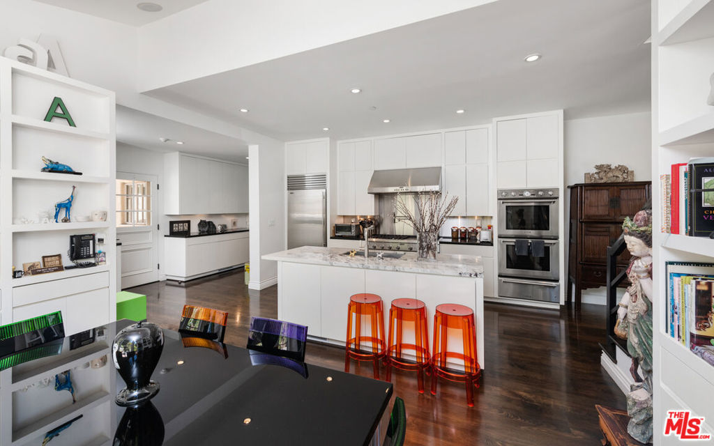 1115 N Beverly Drive