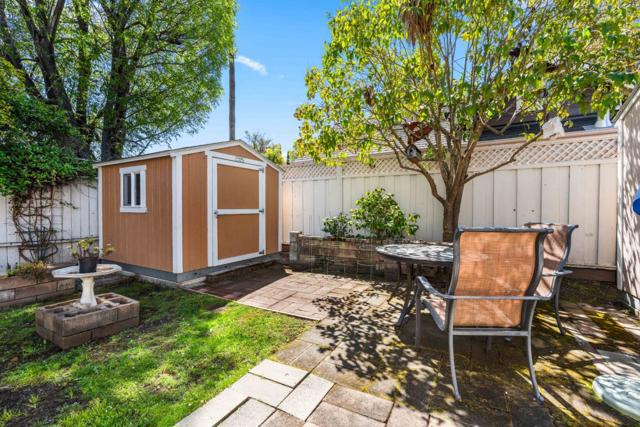 1116 17th Avenue, Redwood City CA: https://media.crmls.org/mediaz/84bc1694-ed3d-4a0f-aaa9-d3d30d20eb23.jpg