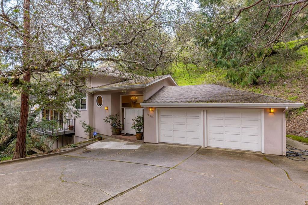 1050 Hayne Road
