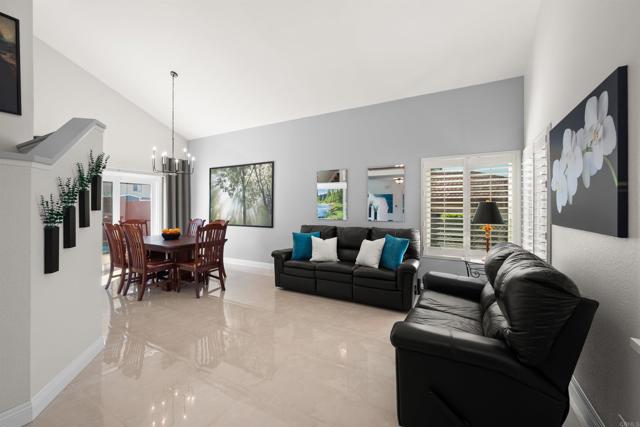 Detail Gallery Image 5 of 48 For 453 Hidden Vista Dr, Chula Vista,  CA 91910 - 4 Beds | 3 Baths