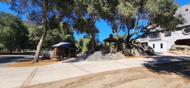 29348 Vine Drive, Campo CA: https://media.crmls.org/mediaz/84be2e6e-147e-4e1b-a60b-a756ab3ff62c.jpg