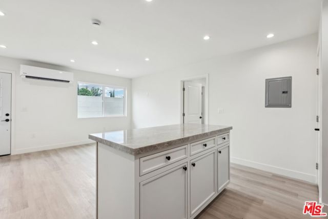 6731 Delco Avenue, Winnetka CA: https://media.crmls.org/mediaz/84bf104d-e211-4ace-b274-d741b6778caf.jpg