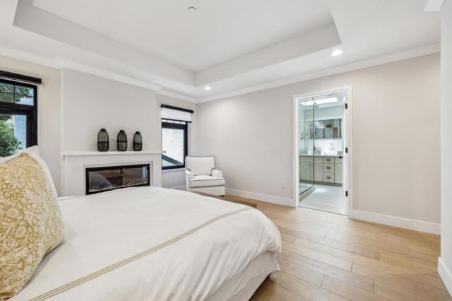 546 Oxford Avenue, Palo Alto CA: https://media.crmls.org/mediaz/84bff28b-fc7a-4d28-860a-fcb6999b6d1a.jpg