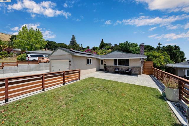 635 Janice Ave, Hayward CA: https://media.crmls.org/mediaz/84c0679e-7c09-4436-9b8f-1fc2d6122492.jpg