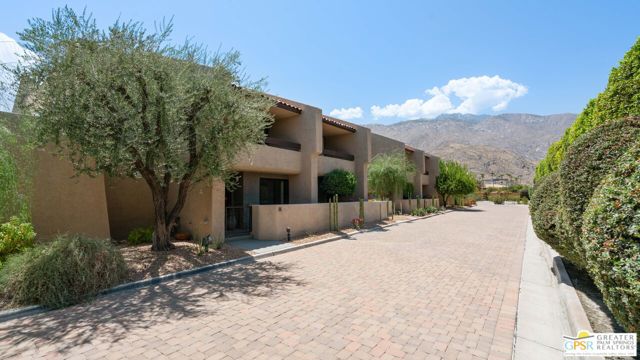 355 N Avenida Caballeros #6, Palm Springs, CA 92262
