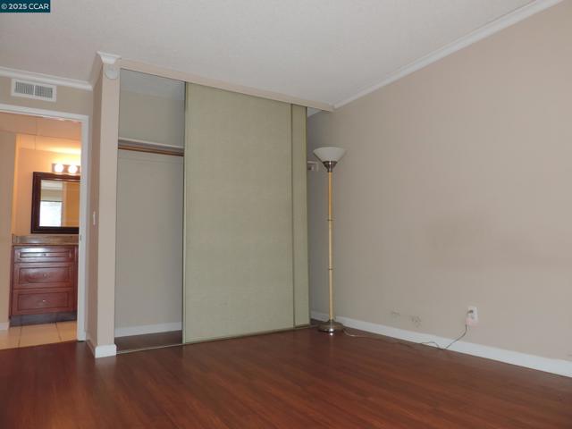 470 N Civic Dr., Walnut Creek CA: https://media.crmls.org/mediaz/84c1afd8-d6de-4324-90b0-a6f2b9d59618.jpg