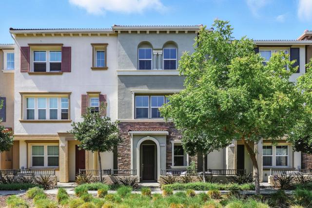 2333 Gibbons Street, Hayward CA: https://media.crmls.org/mediaz/84c1df27-653f-471e-a5fd-0c2bfb5a0d5d.jpg