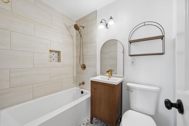 Detail Gallery Image 15 of 24 For 1115 Oasis Ave, Chula Vista,  CA 91911 - 4 Beds | 2 Baths