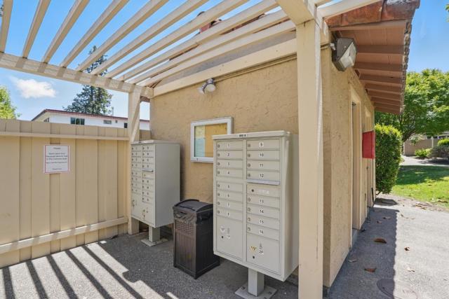 118 Salice Way, Campbell CA: https://media.crmls.org/mediaz/84c26bcc-8fb5-4da1-92ff-b0effe429a9e.jpg