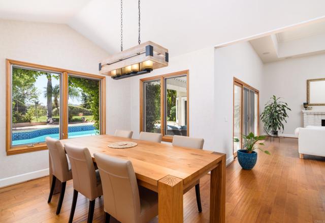 341 Pico De La Loma, Escondido CA: https://media.crmls.org/mediaz/84c2d74e-430d-4de7-b8d3-98a6d67defc7.jpg