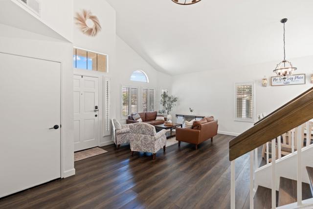 Detail Gallery Image 7 of 43 For 1378 Corte Lira, San Marcos,  CA 92069 - 4 Beds | 3 Baths