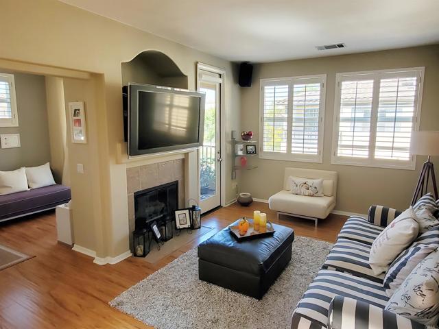 Detail Gallery Image 11 of 18 For 6484 Corte La Luz, Carlsbad,  CA 92009 - 2 Beds | 2 Baths