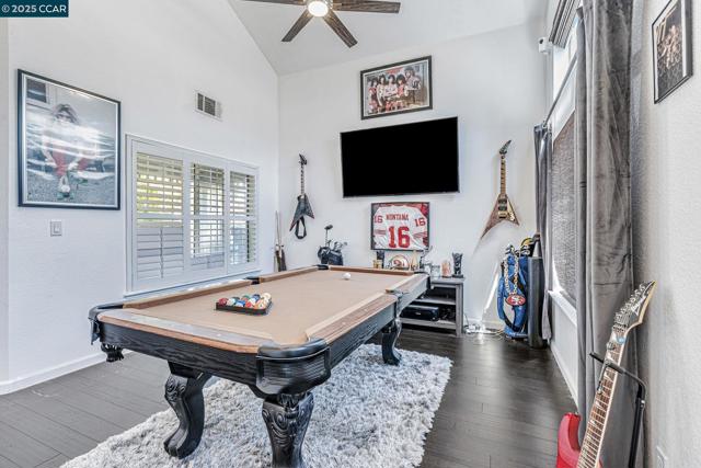 5103 Pioneer Way, Antioch CA: https://media.crmls.org/mediaz/84c5fd4a-dae9-45ec-b6c2-96ee0c3e326e.jpg