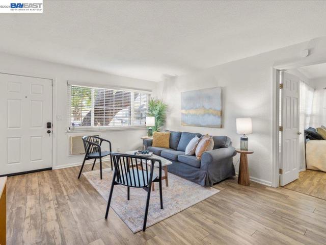 Image 2 of 36 For 700 Fargo  1