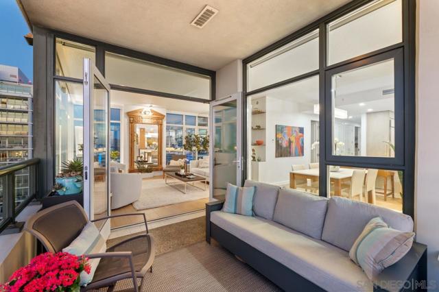 1205 Pacific Hwy, San Diego CA: https://media.crmls.org/mediaz/84c96e10-b341-4811-997a-b90b22953a5c.jpg